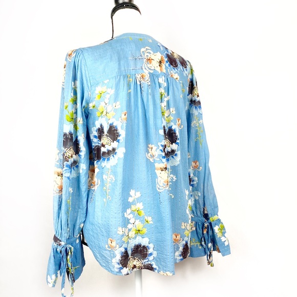 LOFT Blue Floral Gold Pinstripe Pheasant Blouse S - Picture 4 of 6